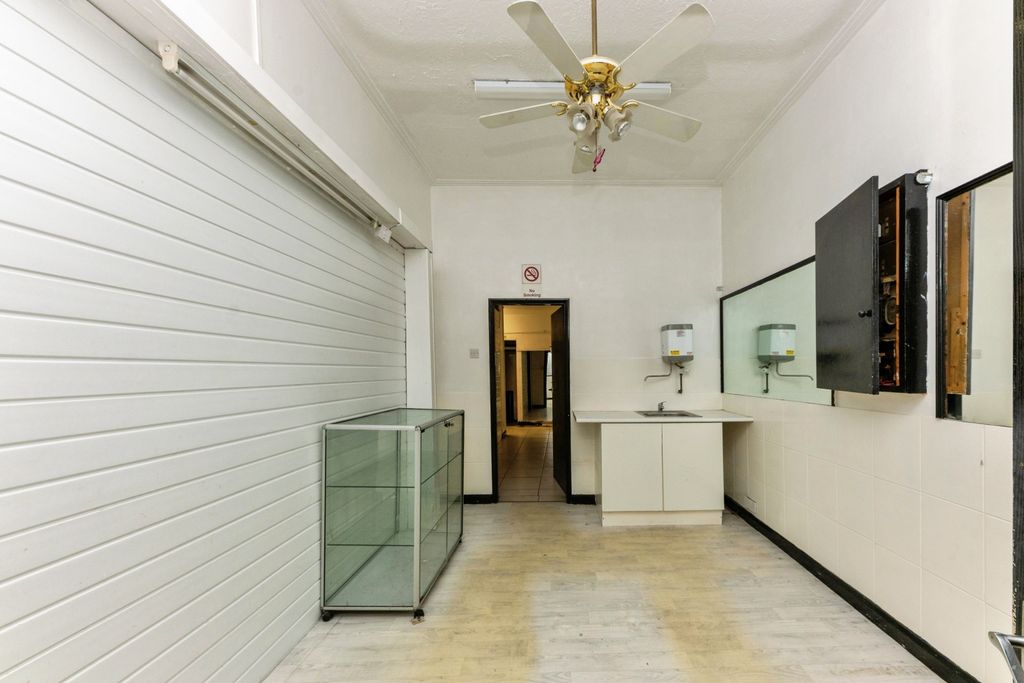 Additional image 4 of 1 bed property for saleCromwell Road, Grimsby DN31