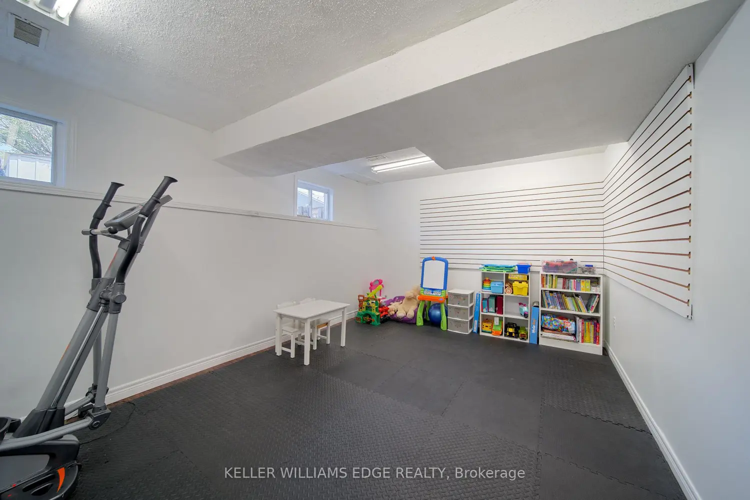 Additional image 16 of 4913 Adam Court