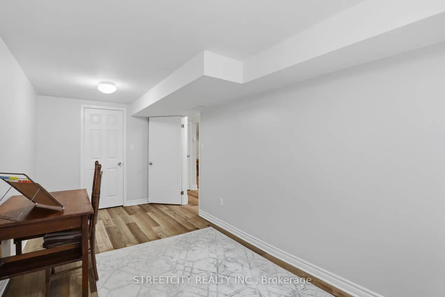 Additional image 11 of 4 Briarhill Place
