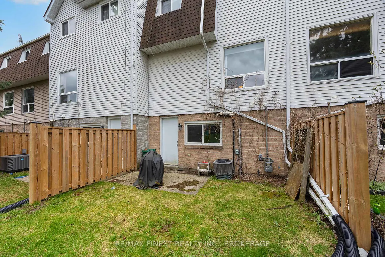 Additional image 18 of 1035 Craig Lane 33