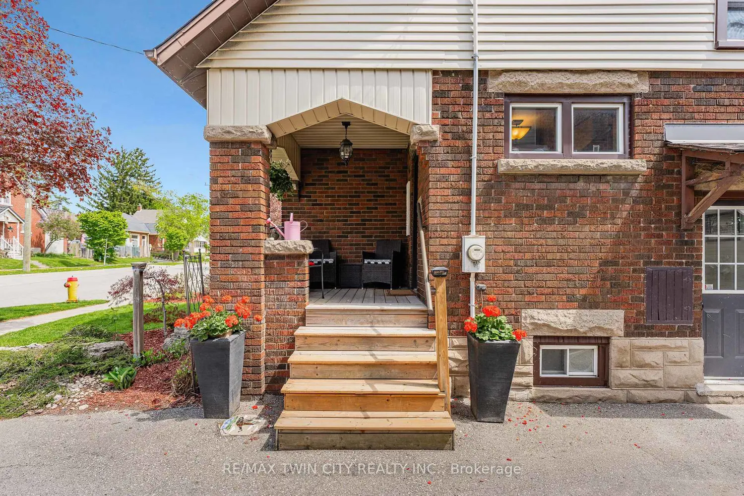 Additional image 5 of 39 Borden Avenue