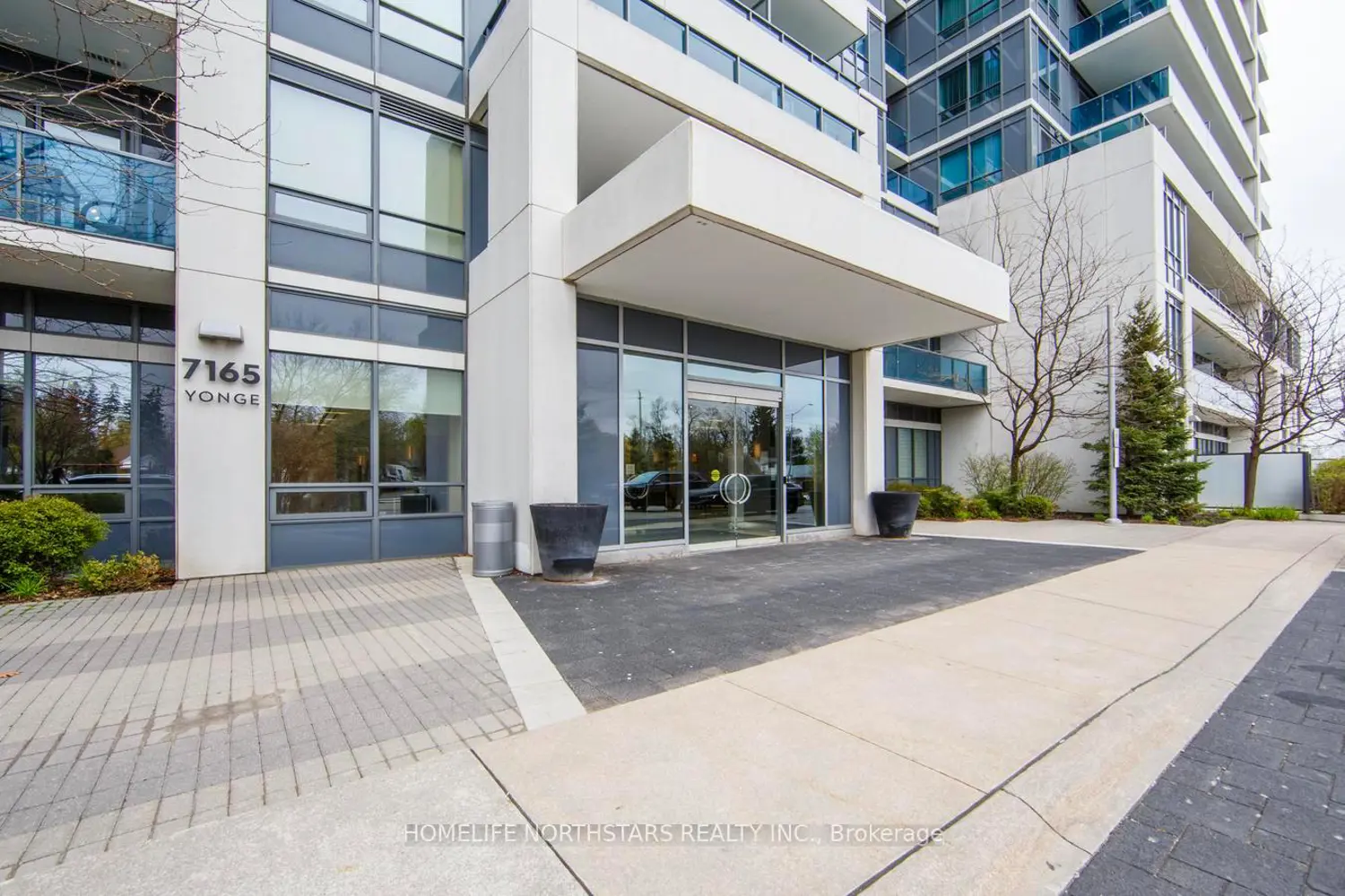Additional image 2 of 7165 Yonge Street 432