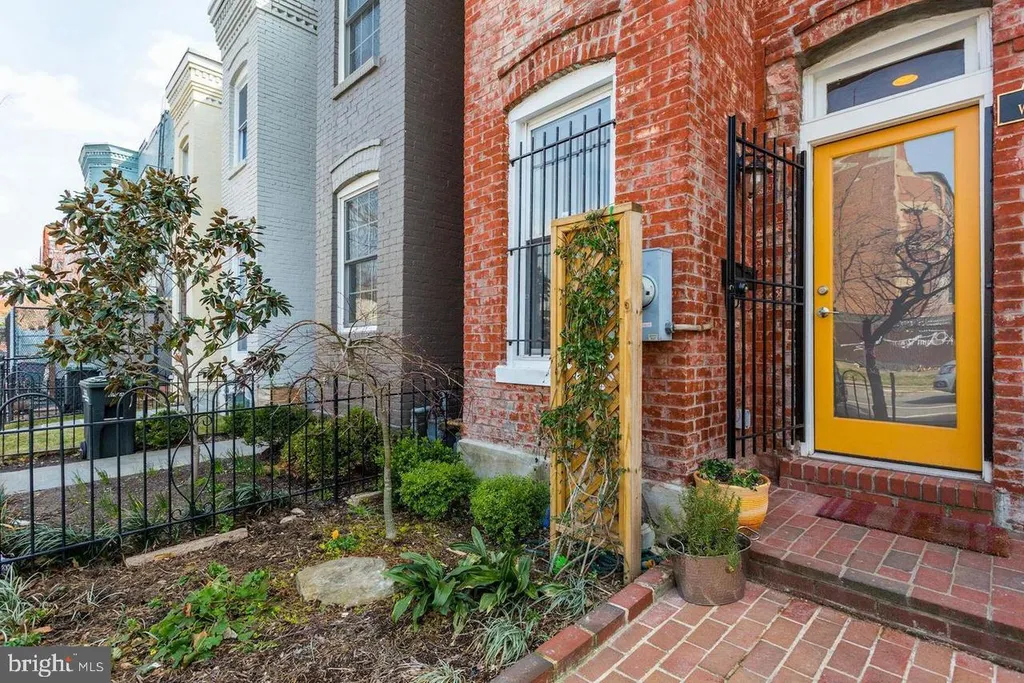 Additional image 2 of 1010 W Street NW, Washington, DC 20001