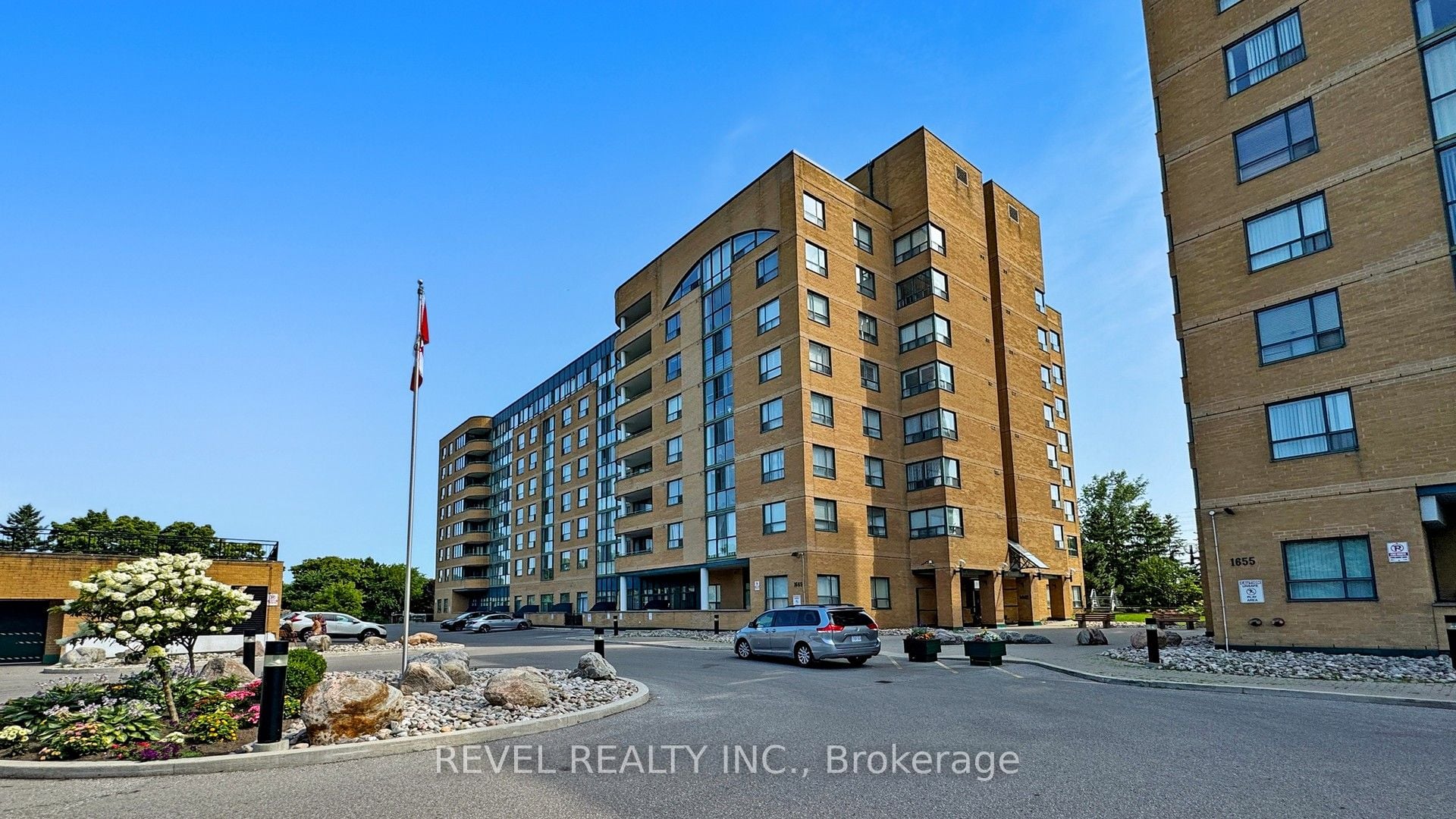 212-1655 Pickering Parkway, Pickering, ON, L1V 6L3
