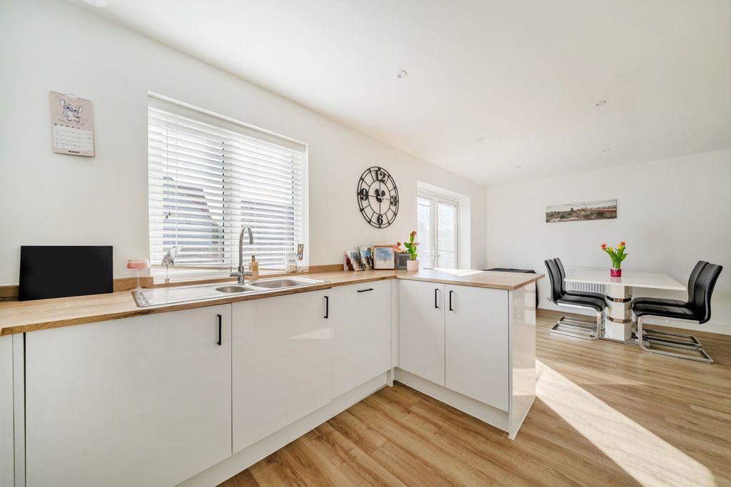 Additional image 6 of 2 bed end terrace house for saleHoo Farm Way, Minster, Ramsgate CT12