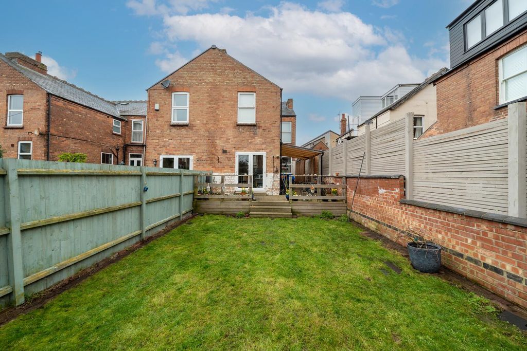 Additional image 22 of 4 bed semi-detached house for saleHardwick Grove, West Bridgford NG2