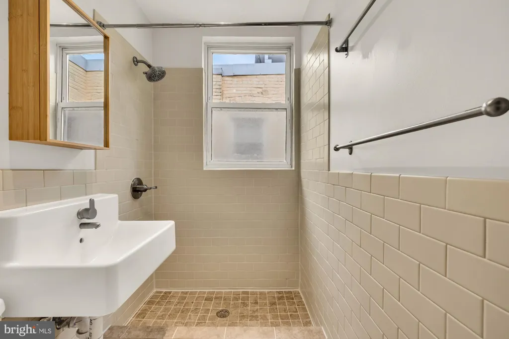 Additional image 13 of 1512 10th Street NW, Washington, DC 20001