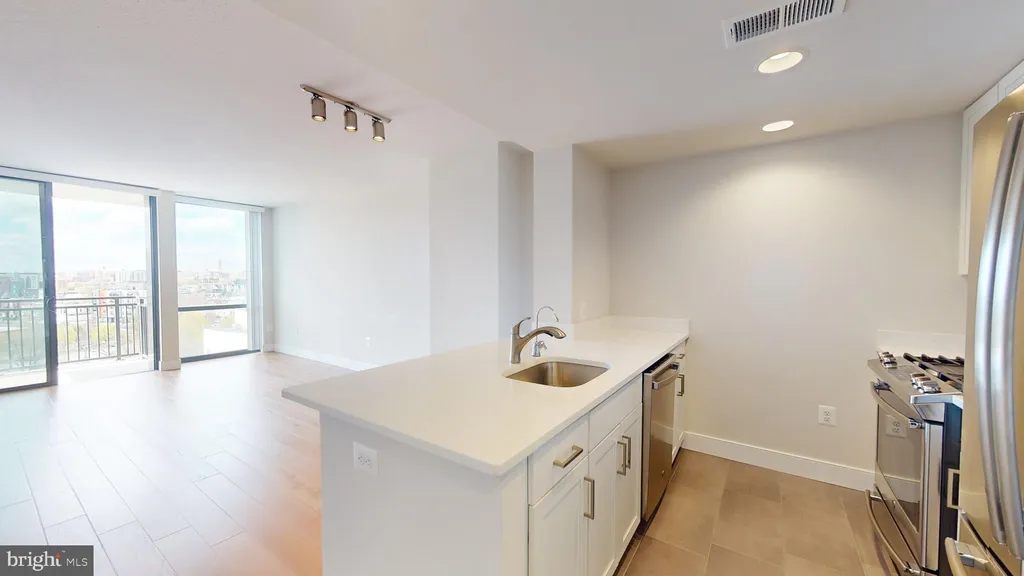 50 Florida Avenue NE Unit 823, Washington, DC 20002 photo 3