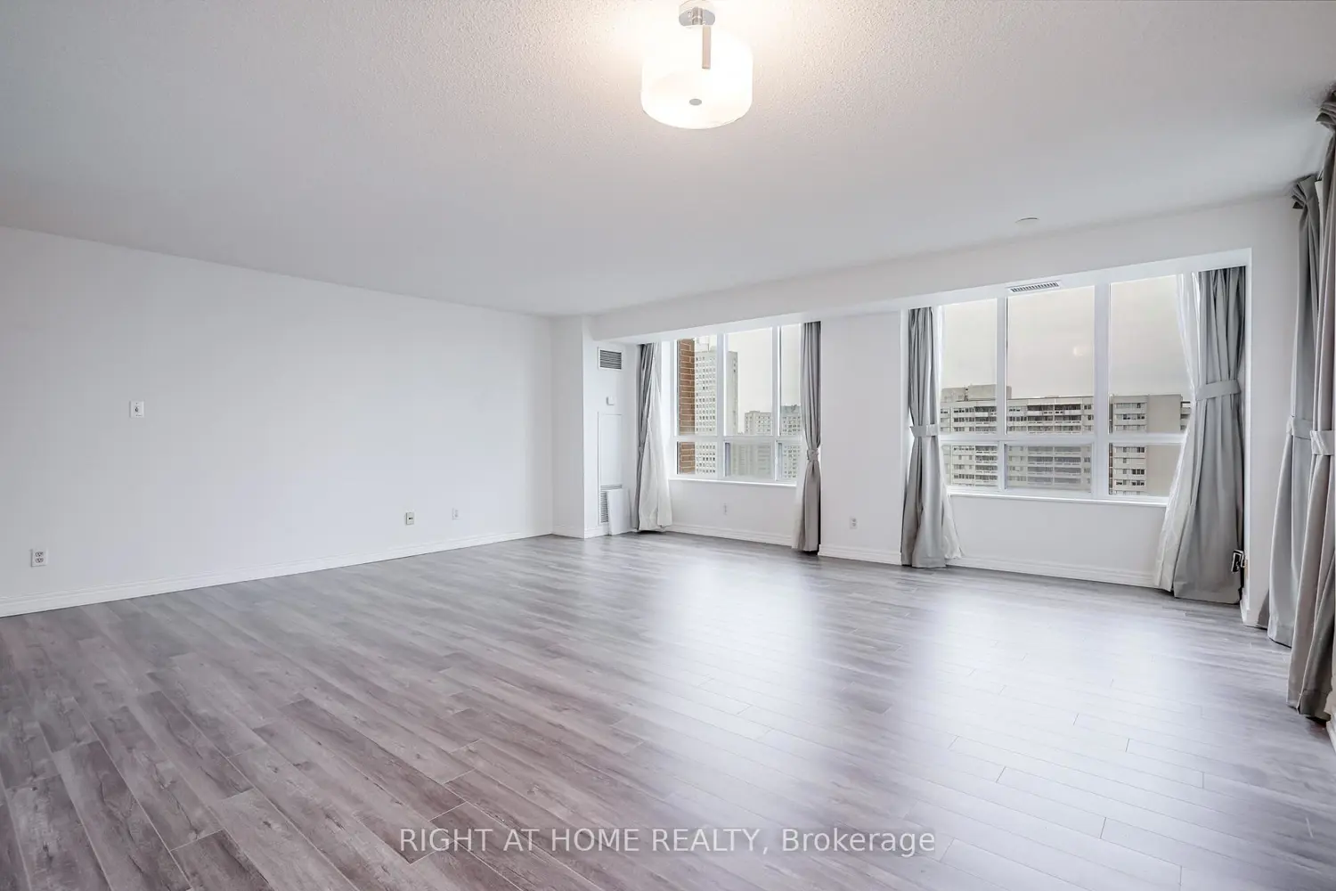 Additional image 7 of 156 Enfield Place 2205