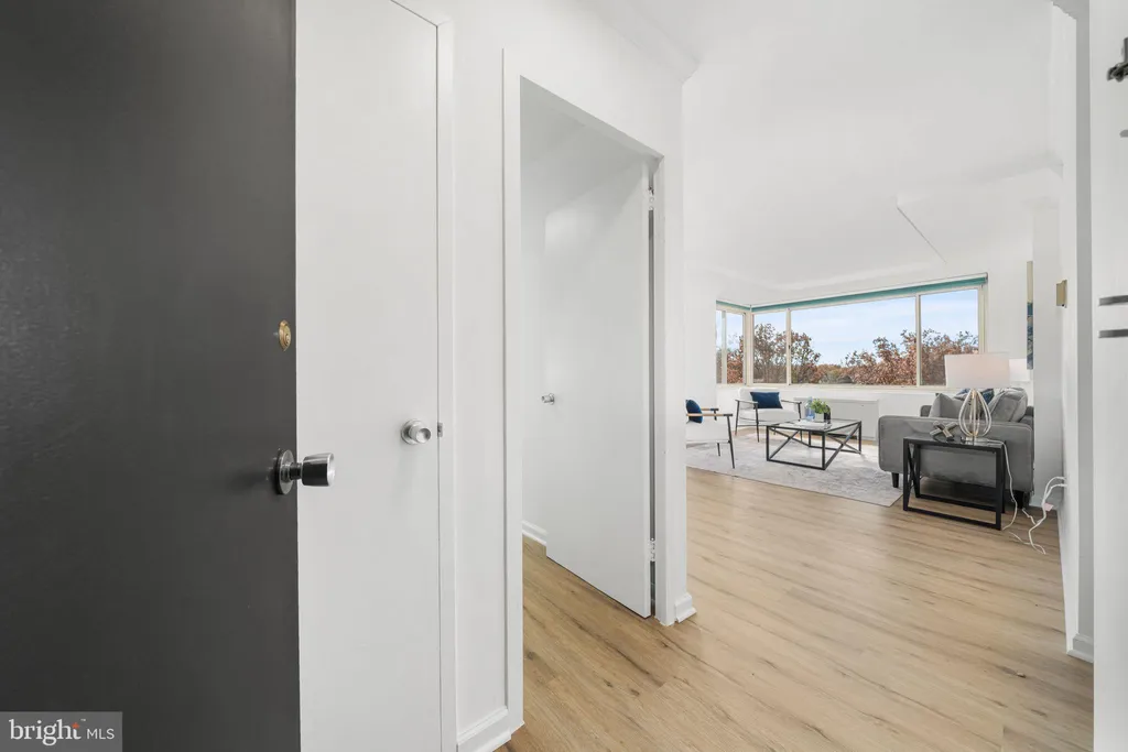 Additional image 2 of 4000 Tunlaw Road NW Unit 811, Washington, DC 20007