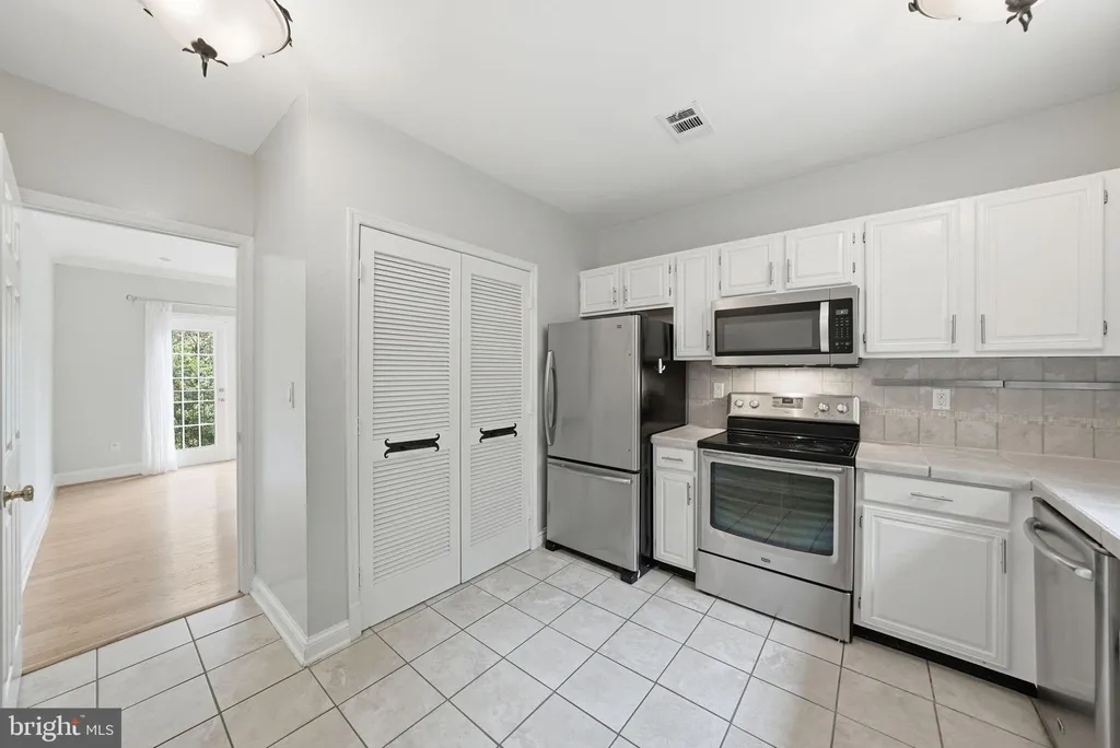 Additional image 5 of 4305 Massachusetts Avenue NW, Washington, DC 20016