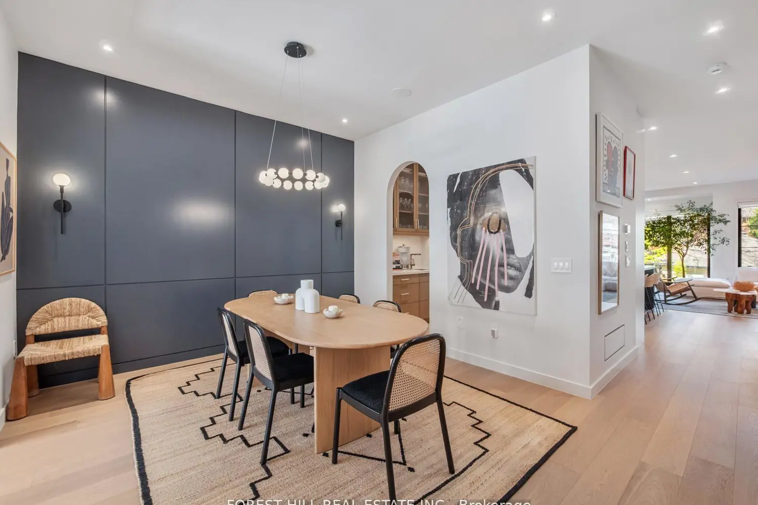77 Kendal Avenue photo 3