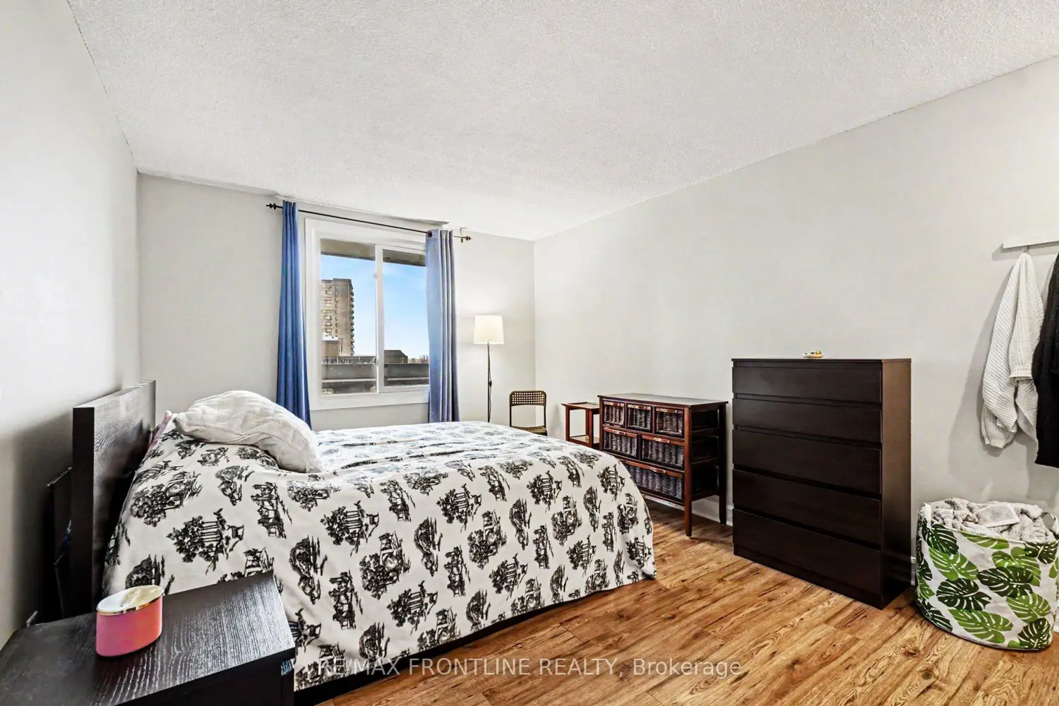 Additional image 8 of 1081 Ambleside Drive 1009