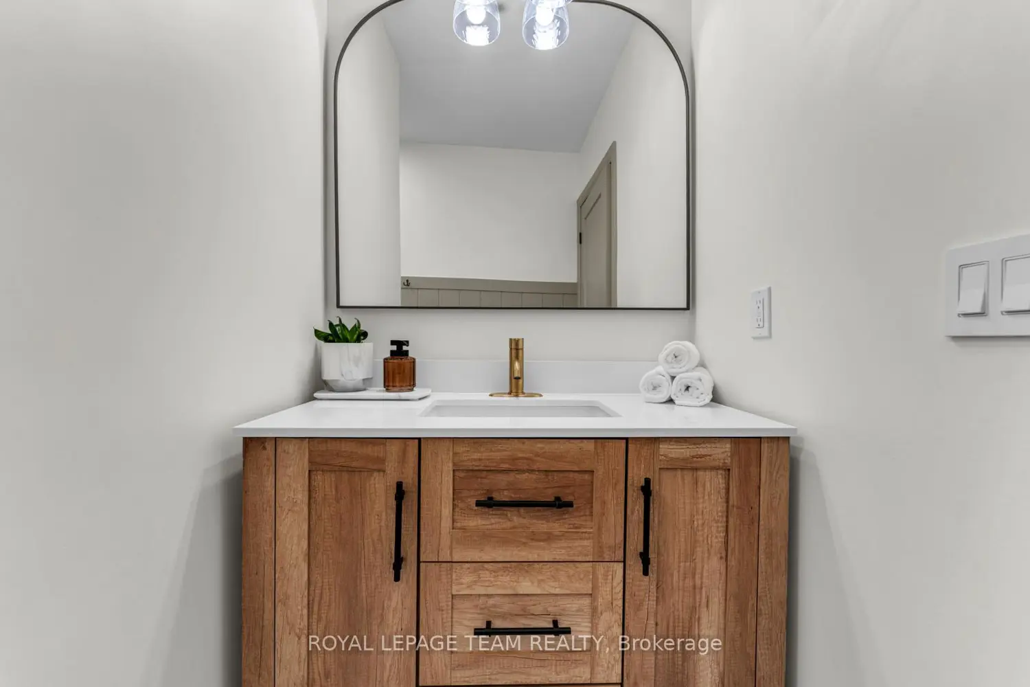 Additional image 8 of 187 Lakeview Avenue