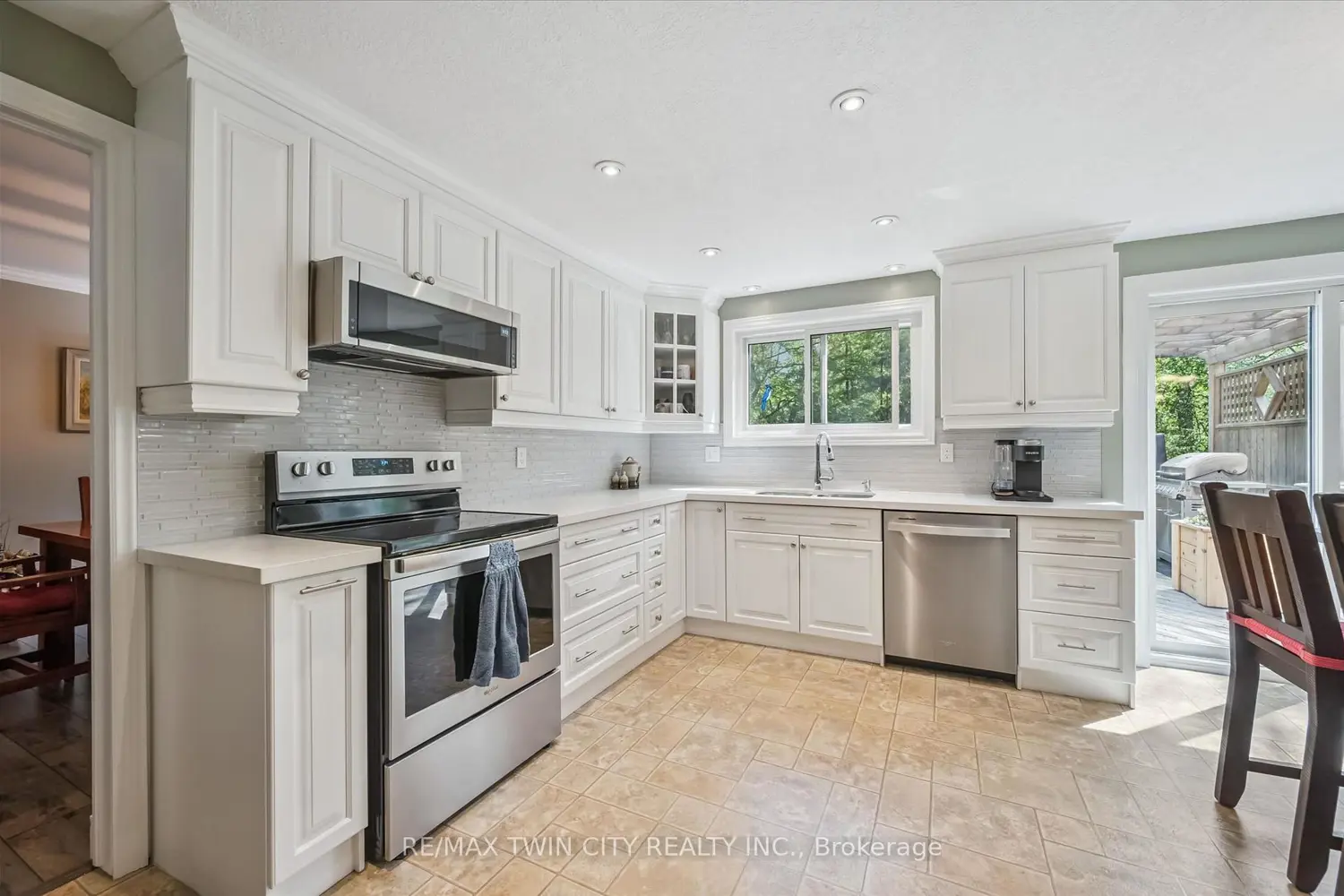 Additional image 5 of 70 Peachtree Crescent