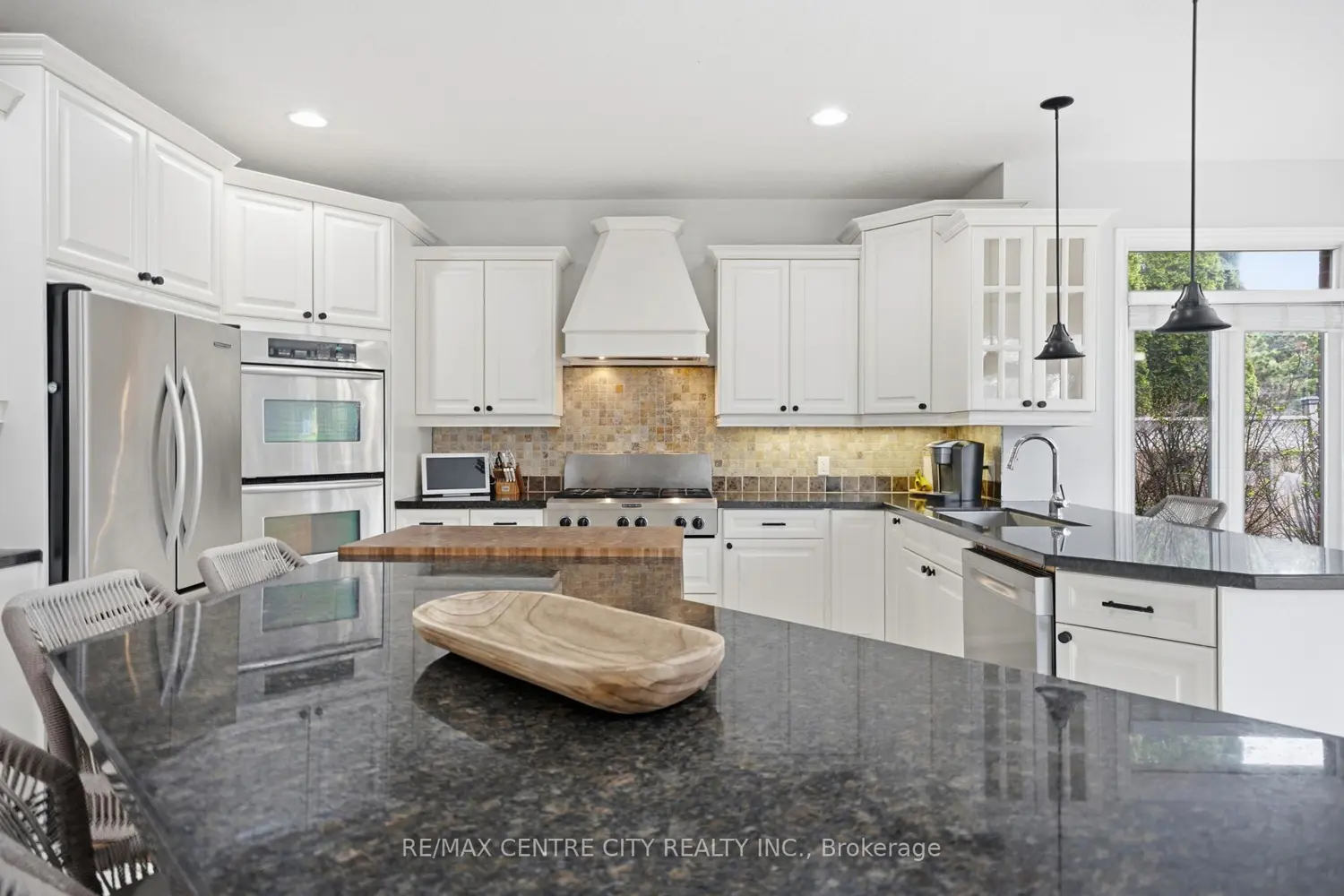 Additional image 7 of 2114 Riverbend Road