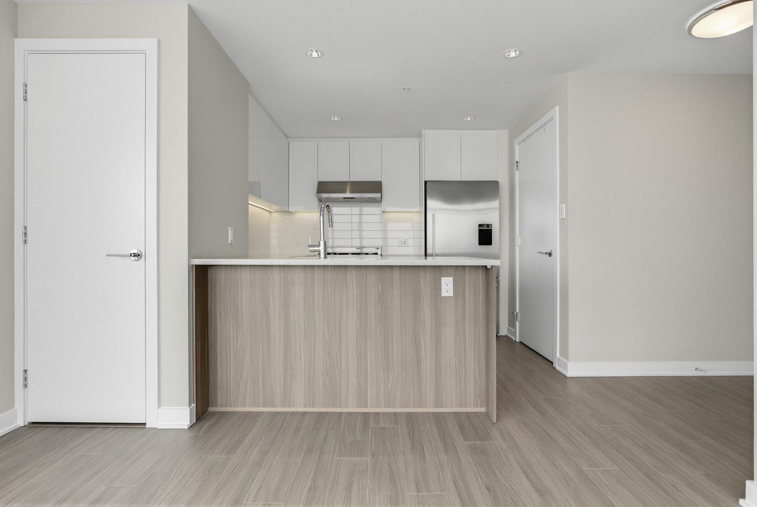 Additional image 2 of 4103-4900 Lennox Lane, Burnaby, BC, V5H 0G9