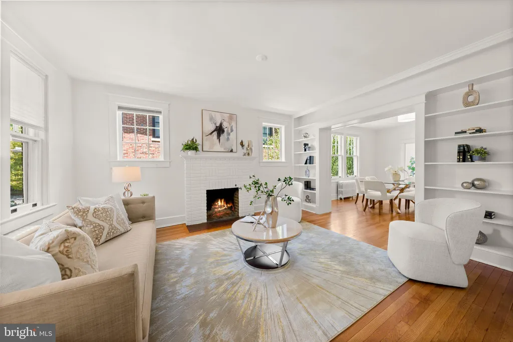 3811 Garfield St NW, Washington, DC 20007 photo 4