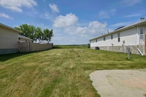 Additional image 2 of 12-12 Baywood Place, Sylvan Lake, AB, T4S 0A7