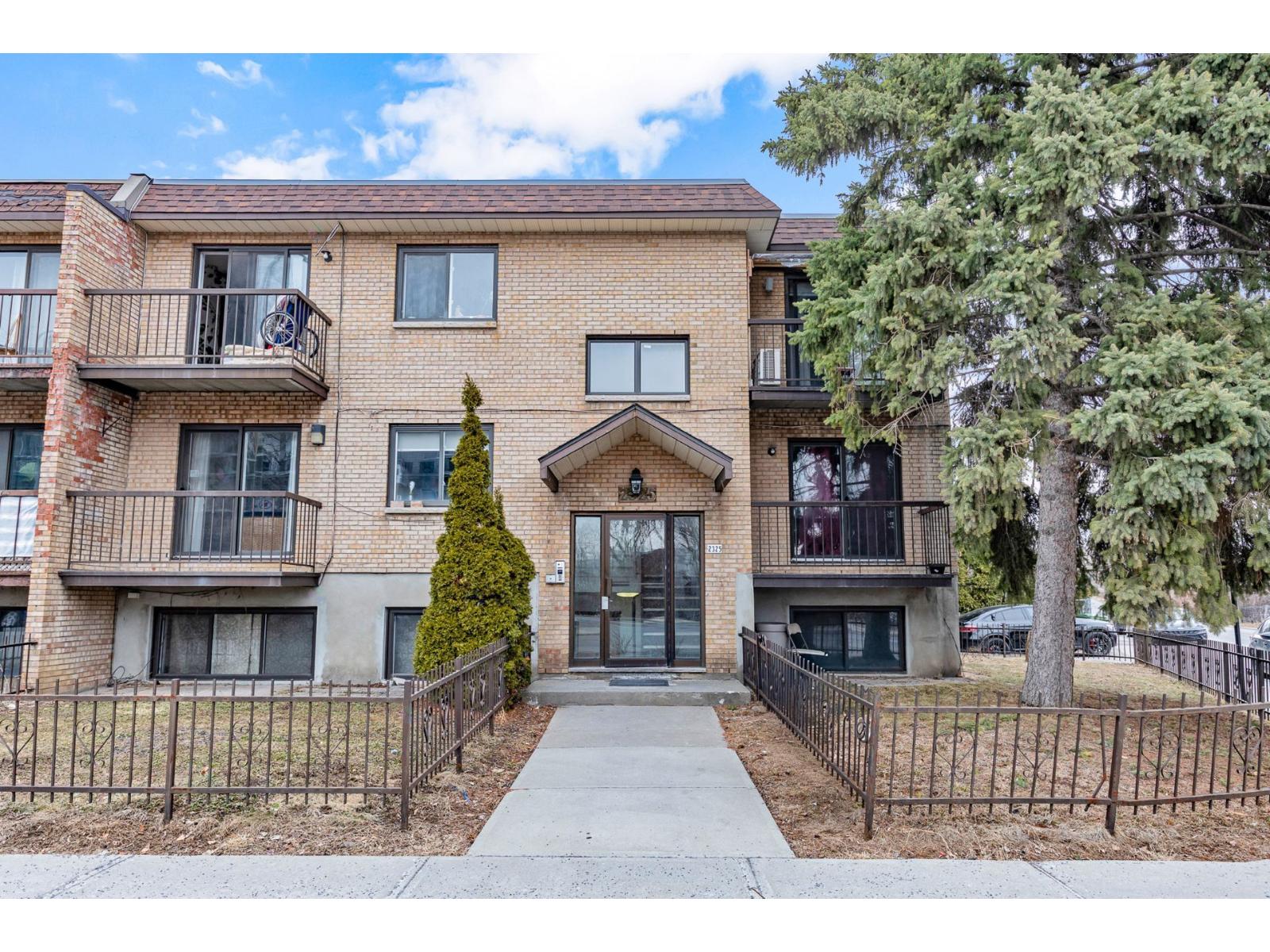 2325 Av. Montclair
