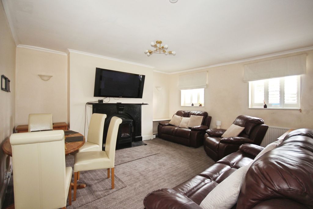 Additional image 11 of 2 bed flat for saleClarendon Square, Leamington Spa CV32