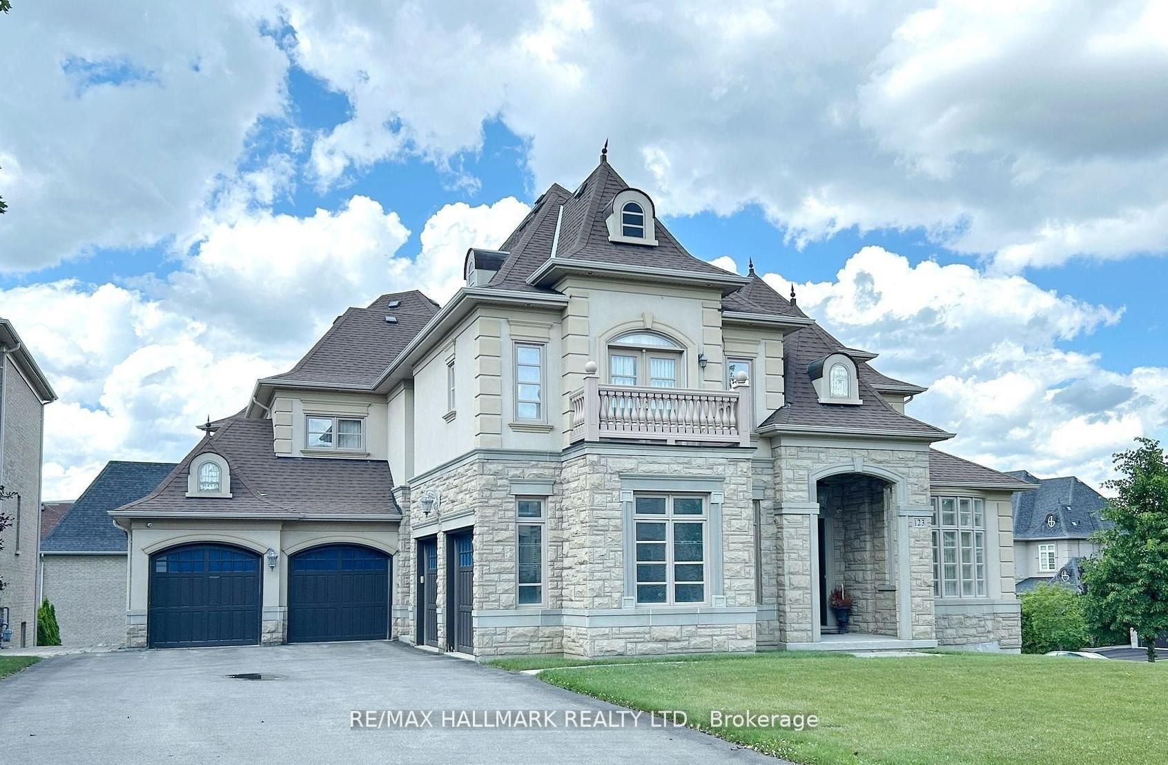 Additional image 2 of 123 Carisbrooke Circle, Aurora, ON, L4G 0K4