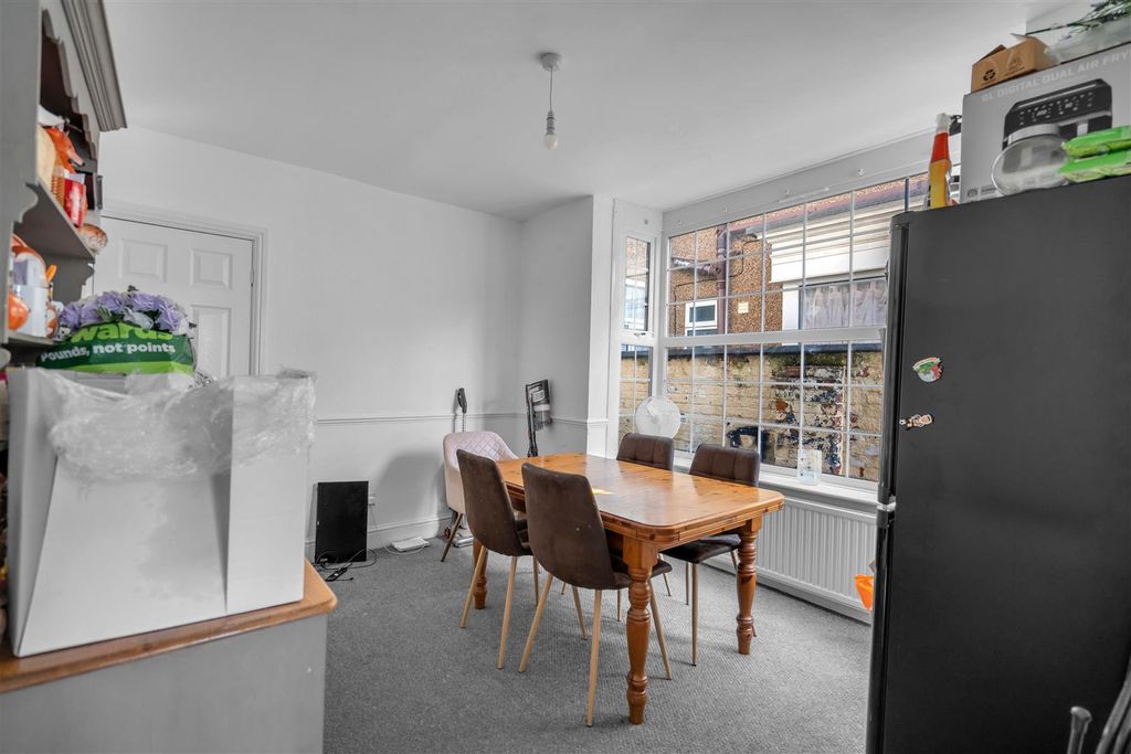 Additional image 9 of 4 bed terraced house for saleWelholme Road, Grimsby DN32