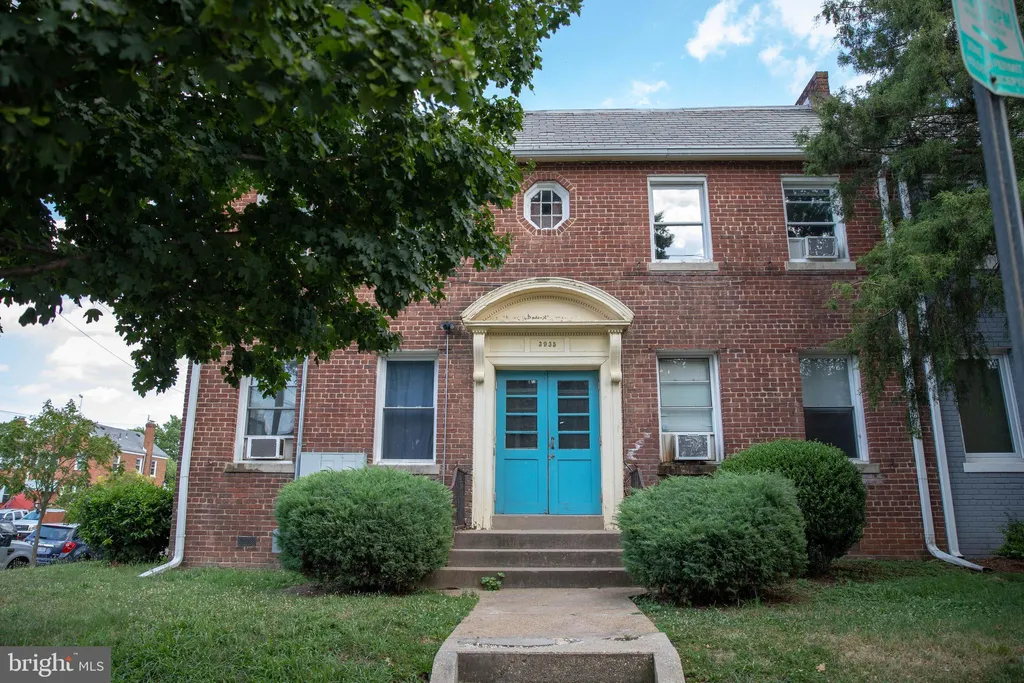 Additional image 2 of 3935 9th Street NE Unit 2, Washington, DC 20017