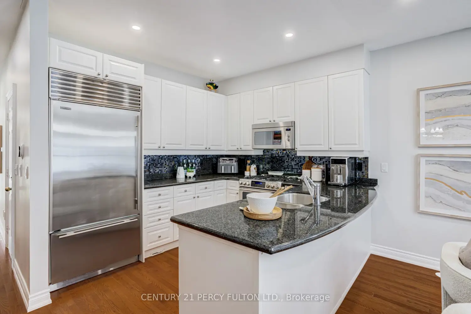 Additional image 3 of 1295 Wharf Street 3