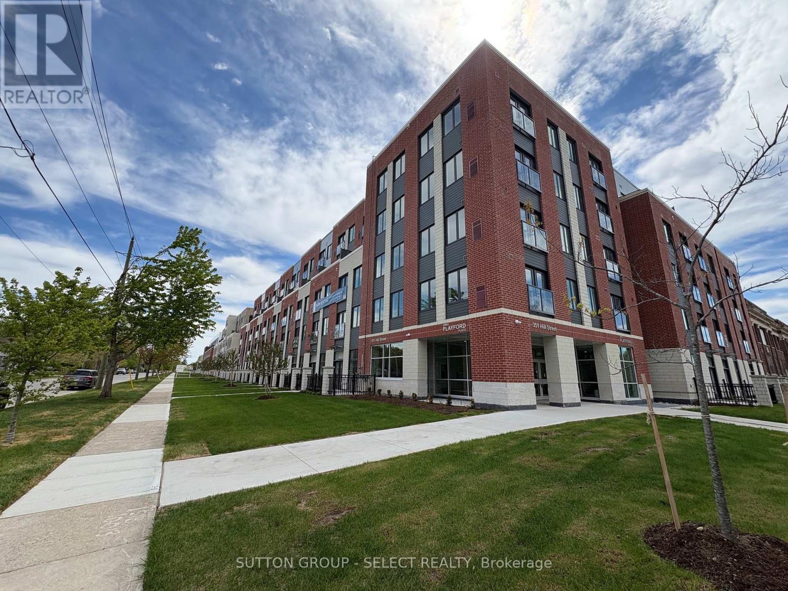 202 - 351 HILL STREET