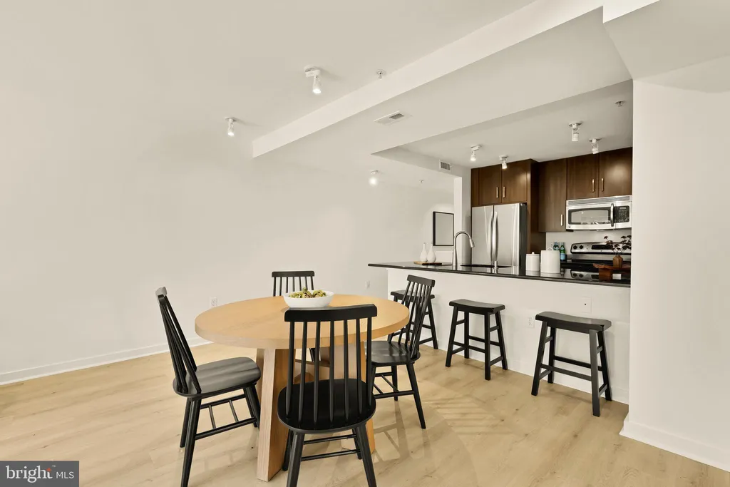 Additional image 11 of 1423 Newton Street NW Unit 204, Washington, DC 20010