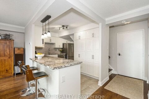 Additional image 8 of 534-1300 Marlborough Court, Oakville, ON, L6H 2S2