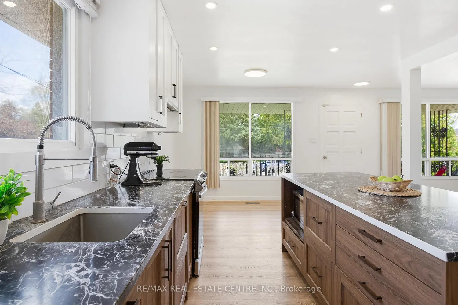 Additional image 10 of 211 Ballantyne Avenue