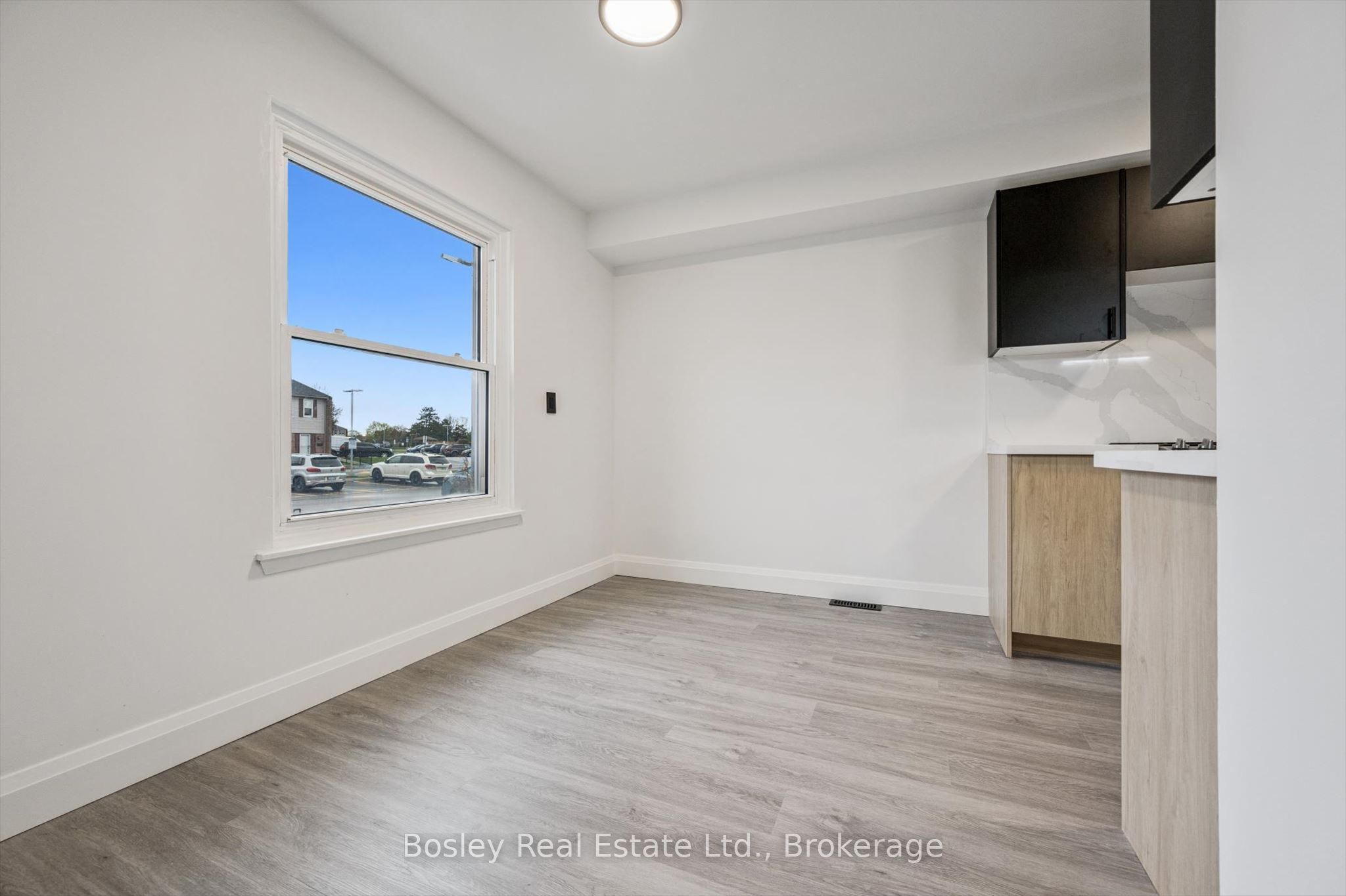 Additional image 6 of 49-900 Central Park Drive, Brampton, ON, L6S 3J6