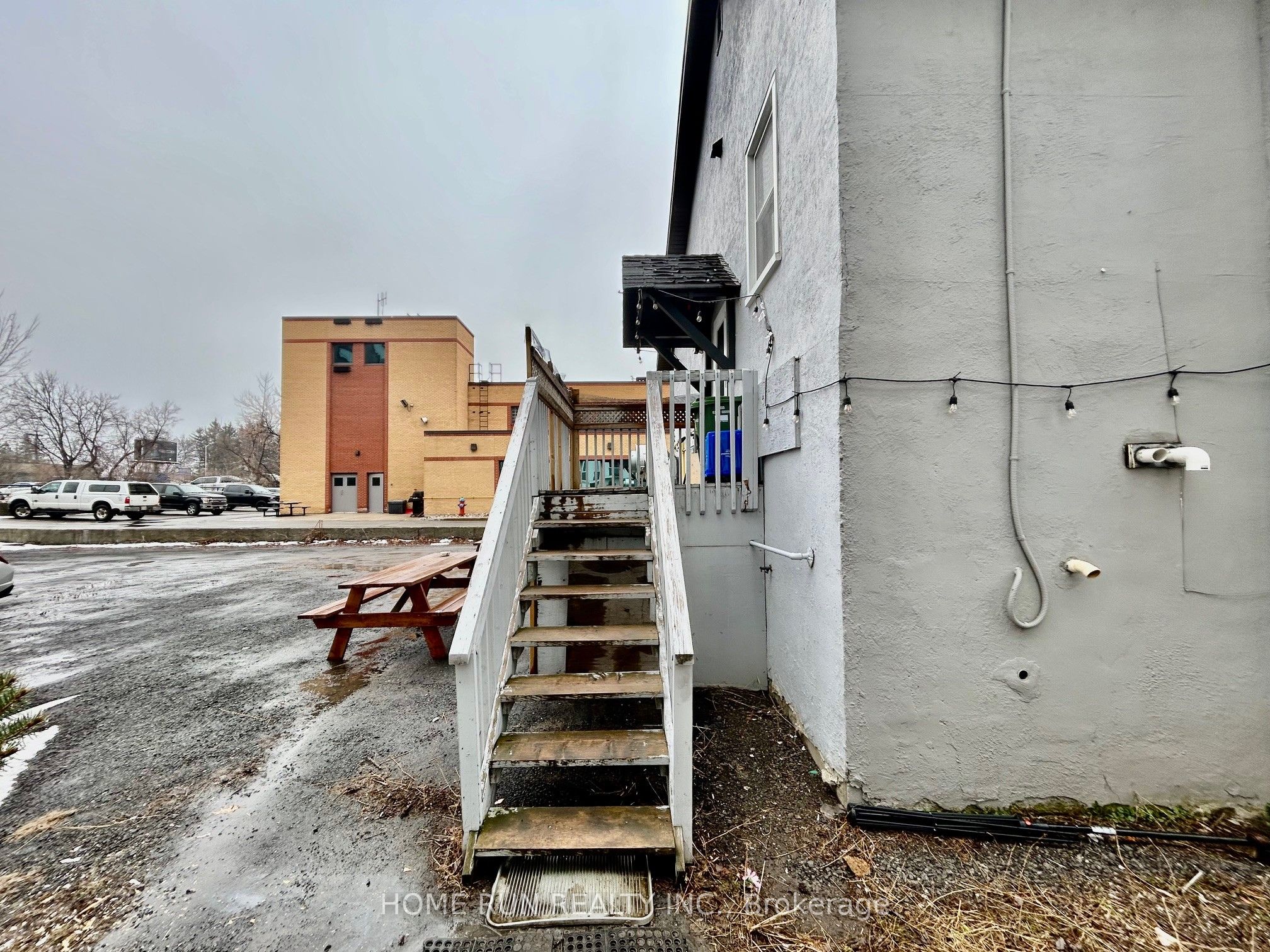 Additional image 2 of 704 Brookfield Road S, Ottawa, ON, K1V 6J4