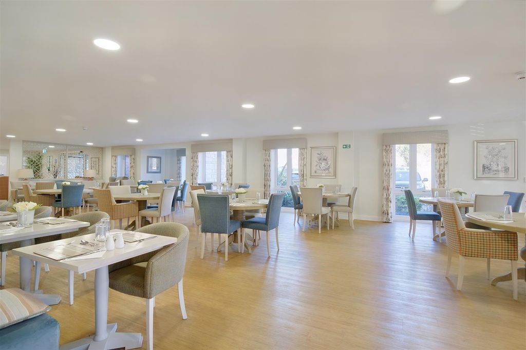 Additional image 16 of 1 bed flat for saleSaxon Gardens, Penn Street, Oakham, Rutland LE15