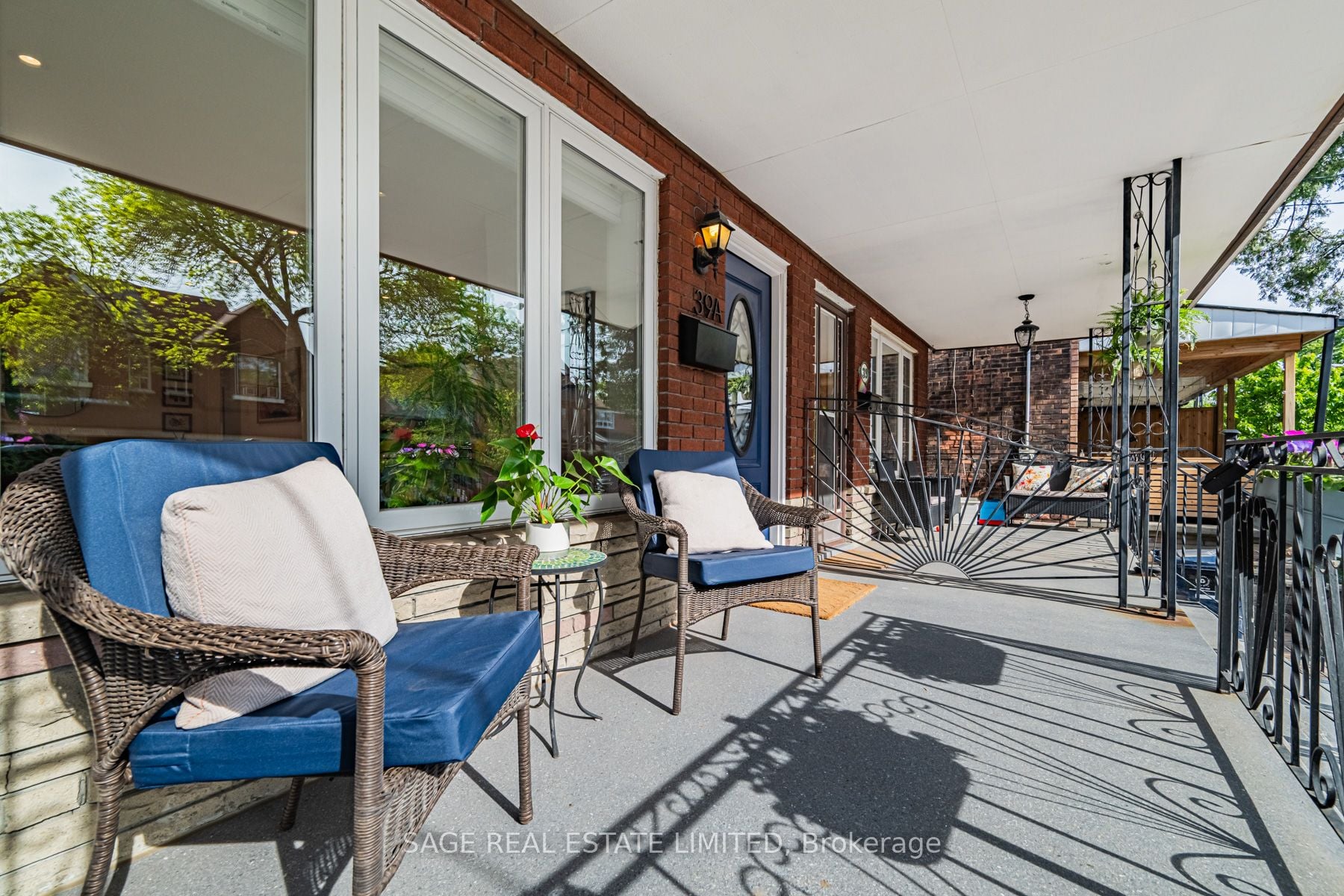 Additional image 3 of 39A Uxbridge Avenue, Toronto, ON, M6N 2Y1