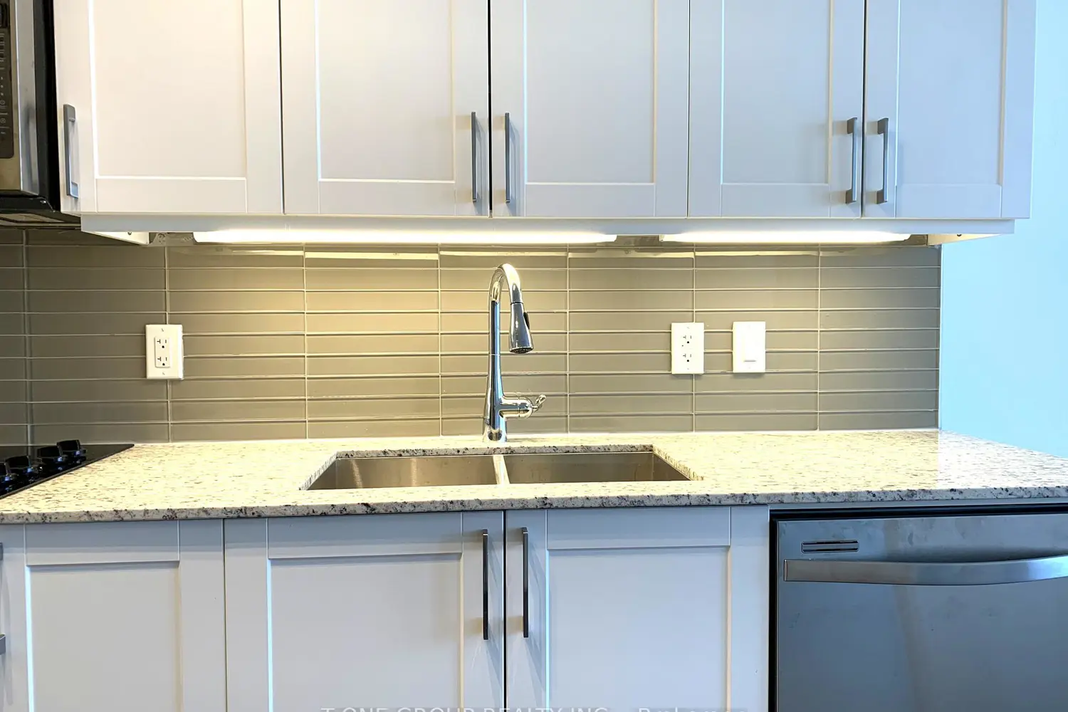 Additional image 10 of 9600 Yonge Street 912