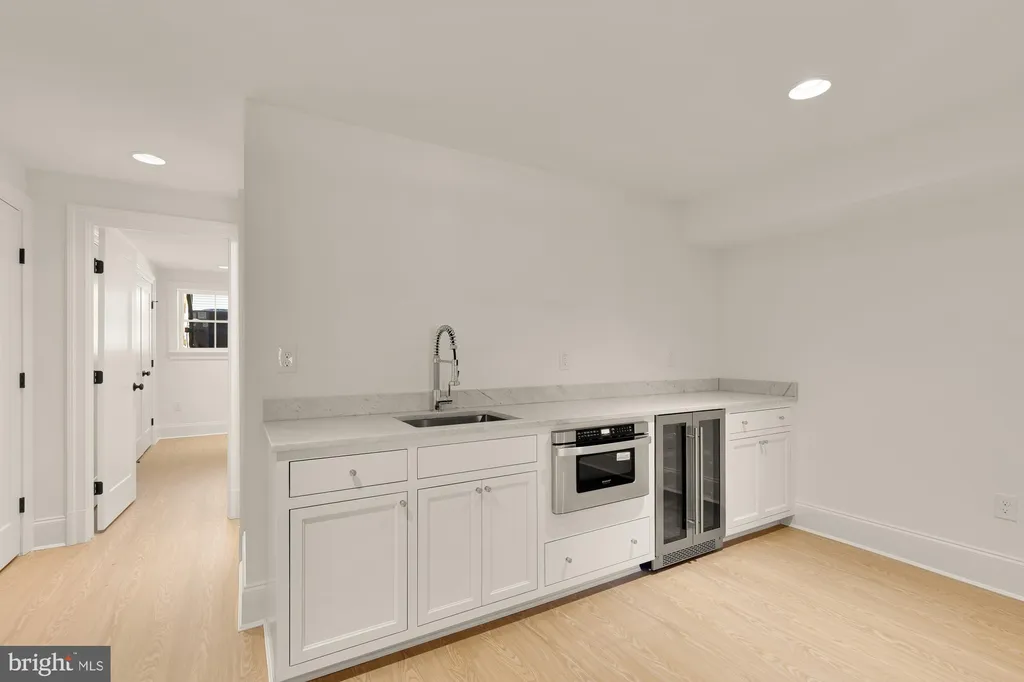 Additional image 35 of 1010 I Street NE, Washington, DC 20002