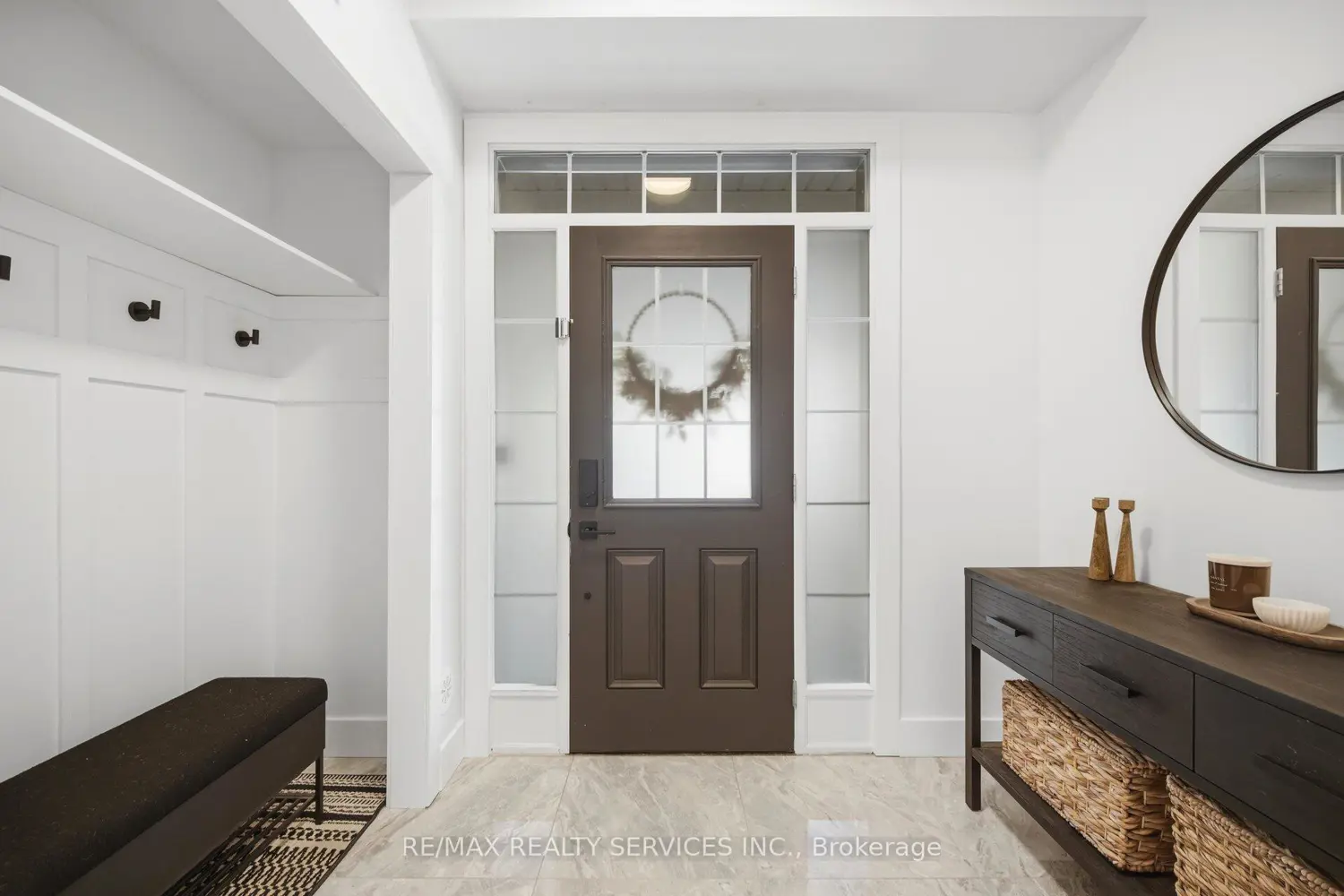 1159 Lloyd Landing photo 4