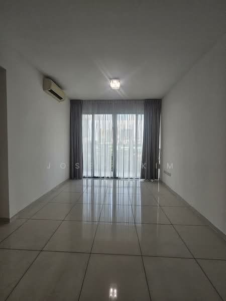 95 West Coast Drive photo 2