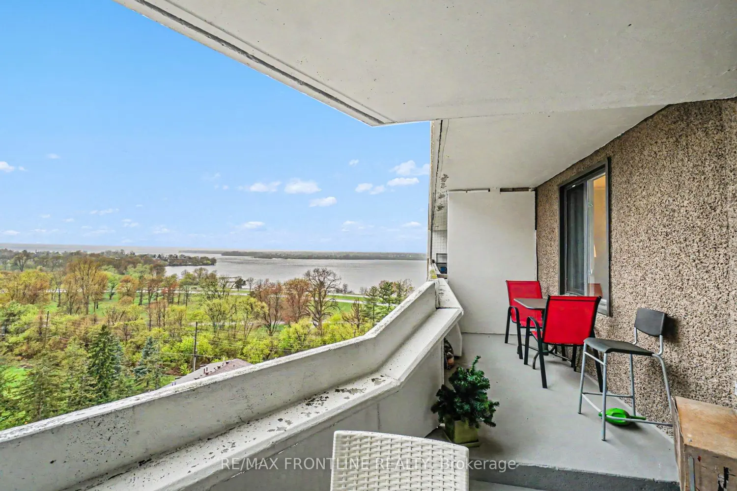 Additional image 10 of 1081 Ambleside Drive 1009