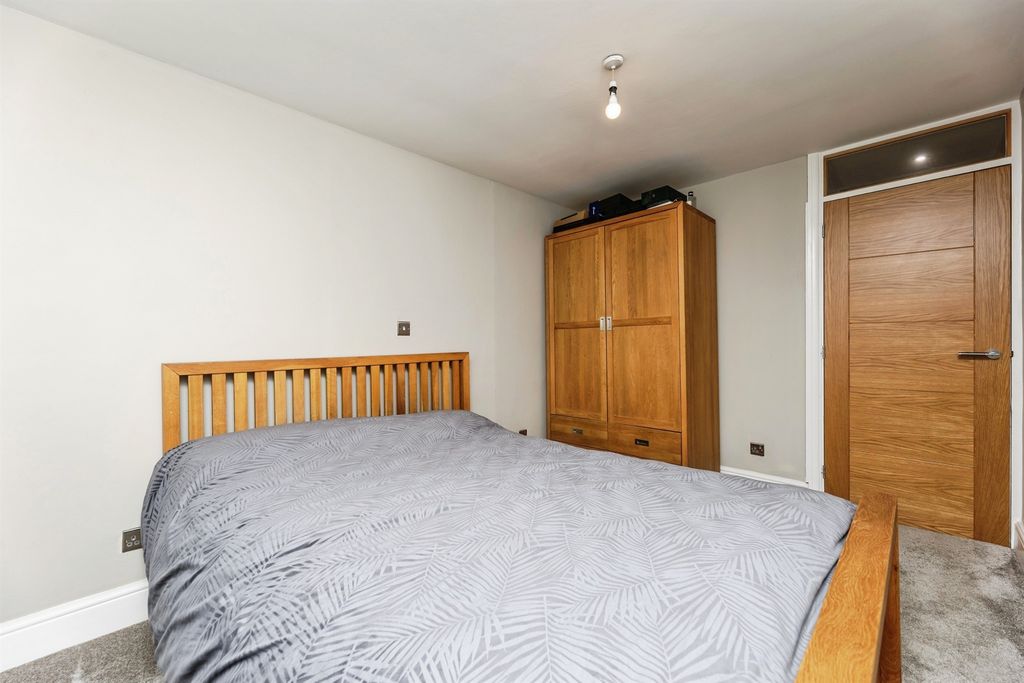 Additional image 18 of 4 bed detached house for saleWakefield Road, Gildersome, Leeds LS27