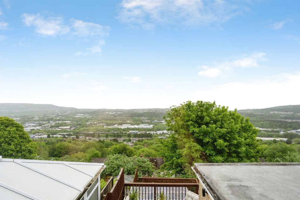 Additional image 5 of 4 bed semi-detached house for saleLlewellyn Park Drive, Morriston, Swansea SA6