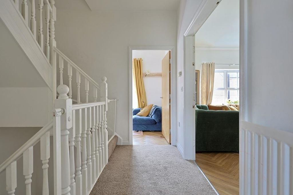 Additional image 23 of 5 bed end terrace house for saleFeatherstone Grove, Newcastle Upon Tyne NE3