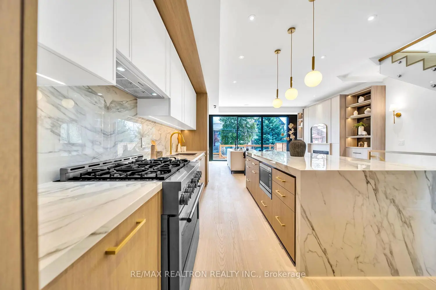 315 Arlington Avenue photo 3