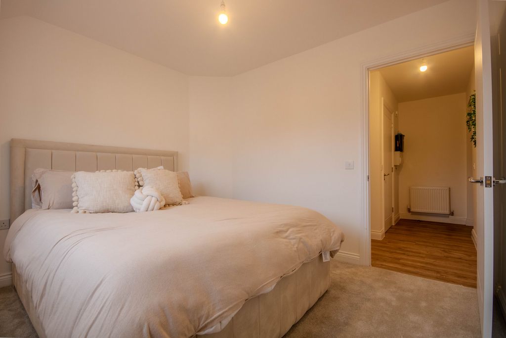 Additional image 8 of 1 bed flat for saleChartist Rise, Blackwood NP12