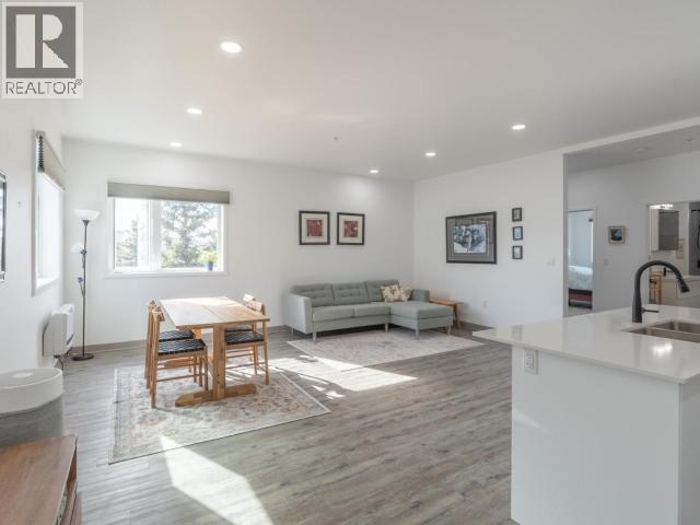 202-8 FINDLAY POINT