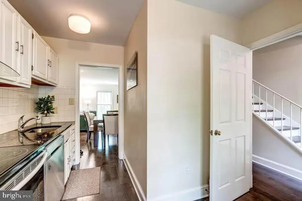 Additional image 9 of 3233 Sutton Place NW Unit A, Washington, DC 20016
