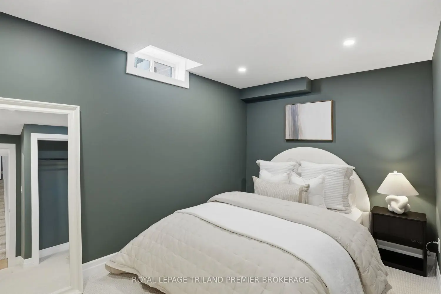 Additional image 17 of 201 Dorchester Court